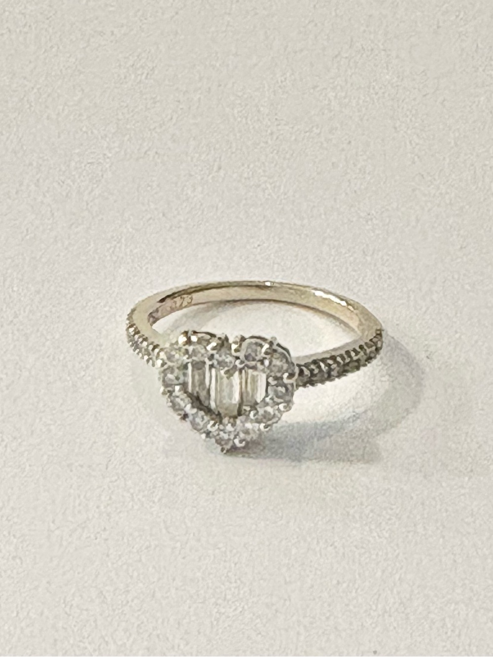 Gregg Ruth Heart Diamond Ring in 18k White Gold(with appraisal)